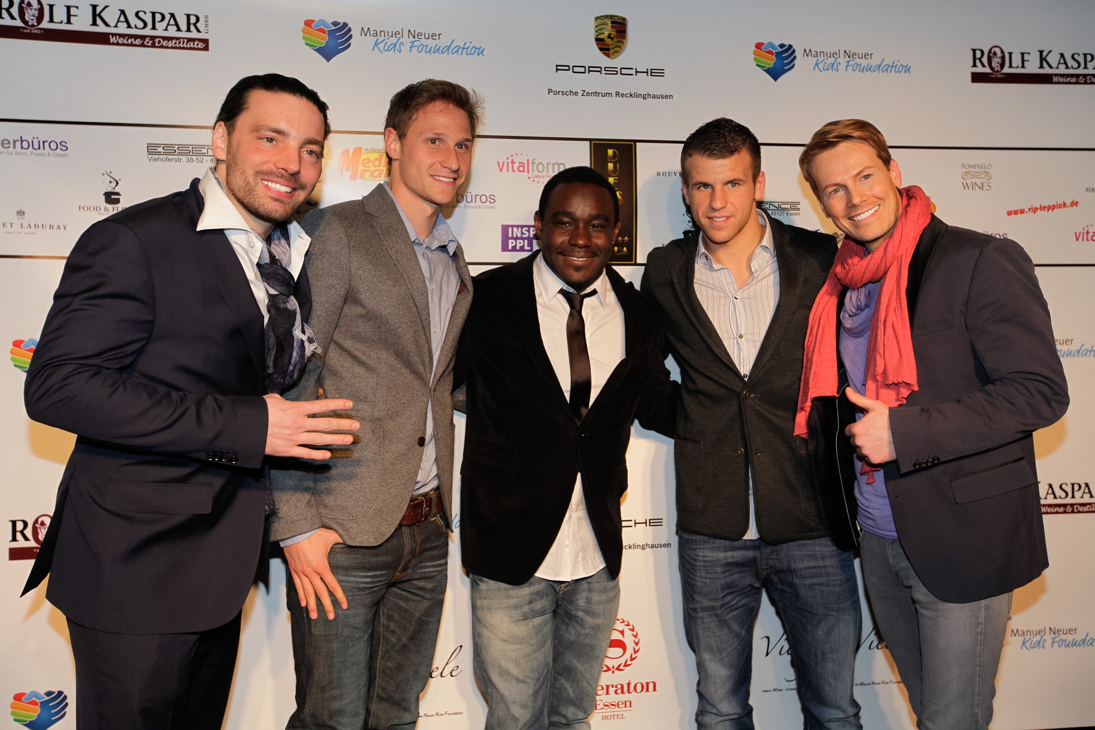Index Manuel Neuer Kids Foundation: Vier für Viele